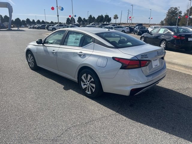 New 2025 Nissan Altima 2.5 S FWD image 4