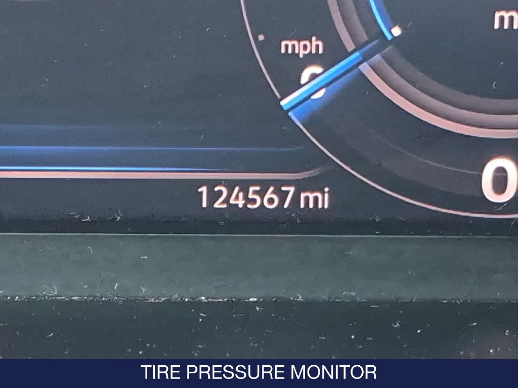 Used 2021 Volkswagen Tiguan SEL AWD/4WD image 22