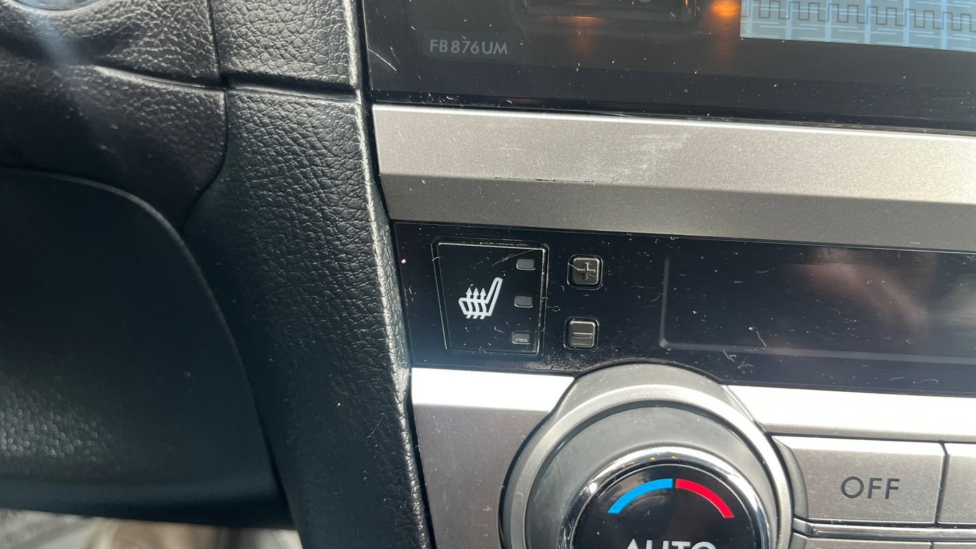 Used 2017 Subaru Outback 2.5i Limited AWD/4WD image 19