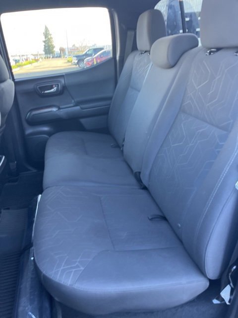 Used 2018 Toyota Tacoma TRD Off-Road image 10