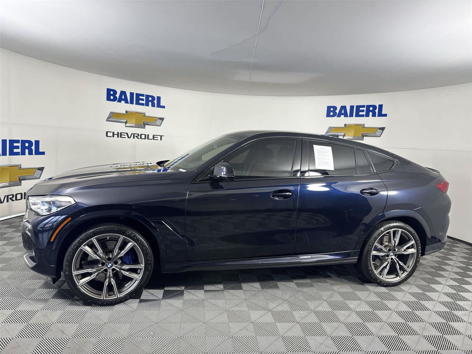 Used 2022 BMW X6 M50i w/ Executive Package AWD/4WD image 2