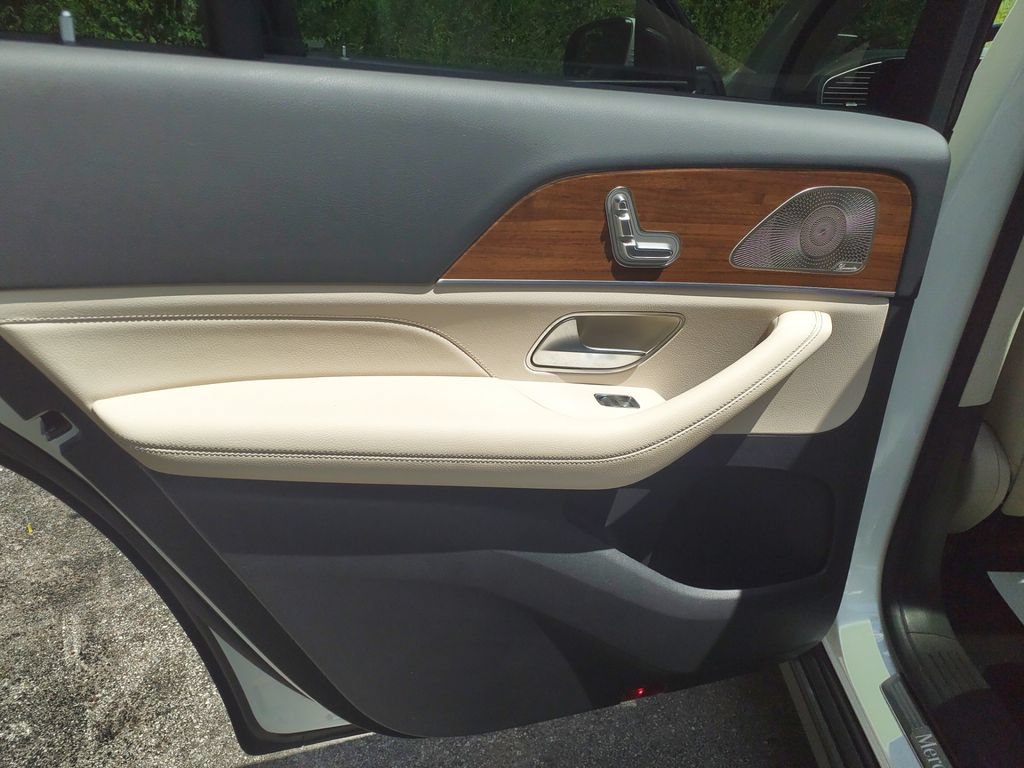 Certified 2024 Mercedes-Benz GLS 450 4MATIC image 24