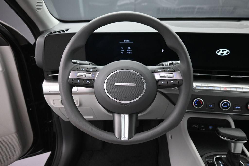 New 2027 Hyundai Kona SE FWD image 22
