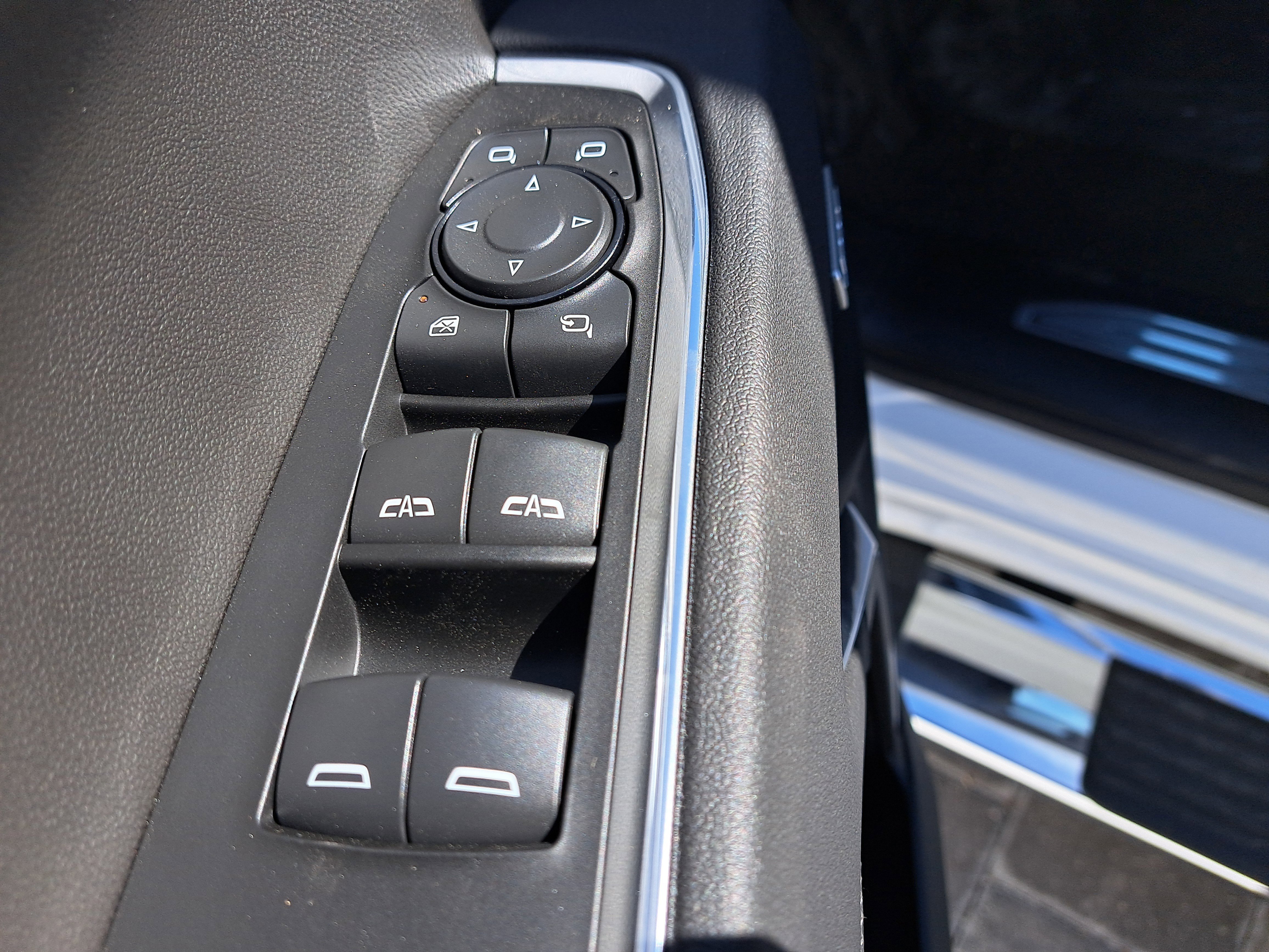 New 2026 GMC Sierra 1500 SLT w/ SLT Premium Plus Package image 18