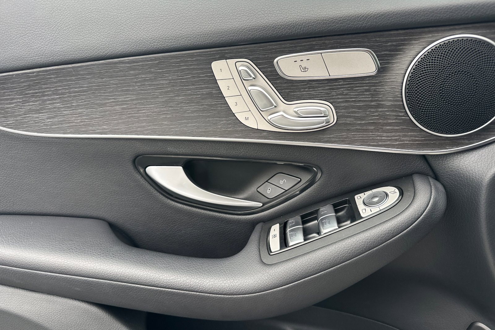 Certified 2021 Mercedes-Benz GLC 300 4MATIC image 11