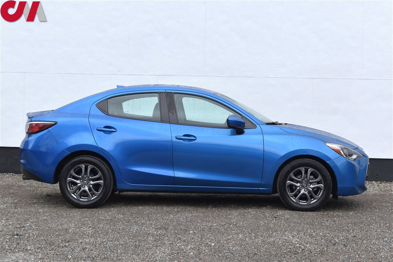Used 2019 Toyota Yaris XLE FWD image 6