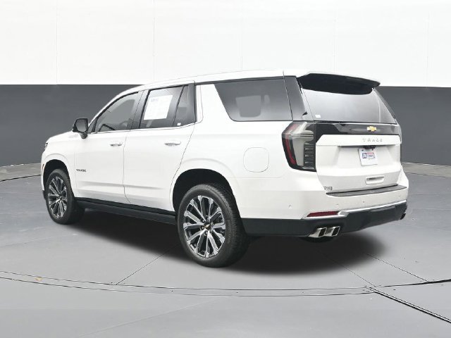 Used 2025 Chevrolet Tahoe High Country AWD/4WD image 10