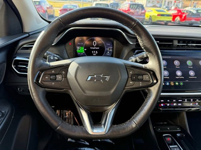 Used 2022 Chevrolet Bolt EUV LT w/ Convenience Package image 31