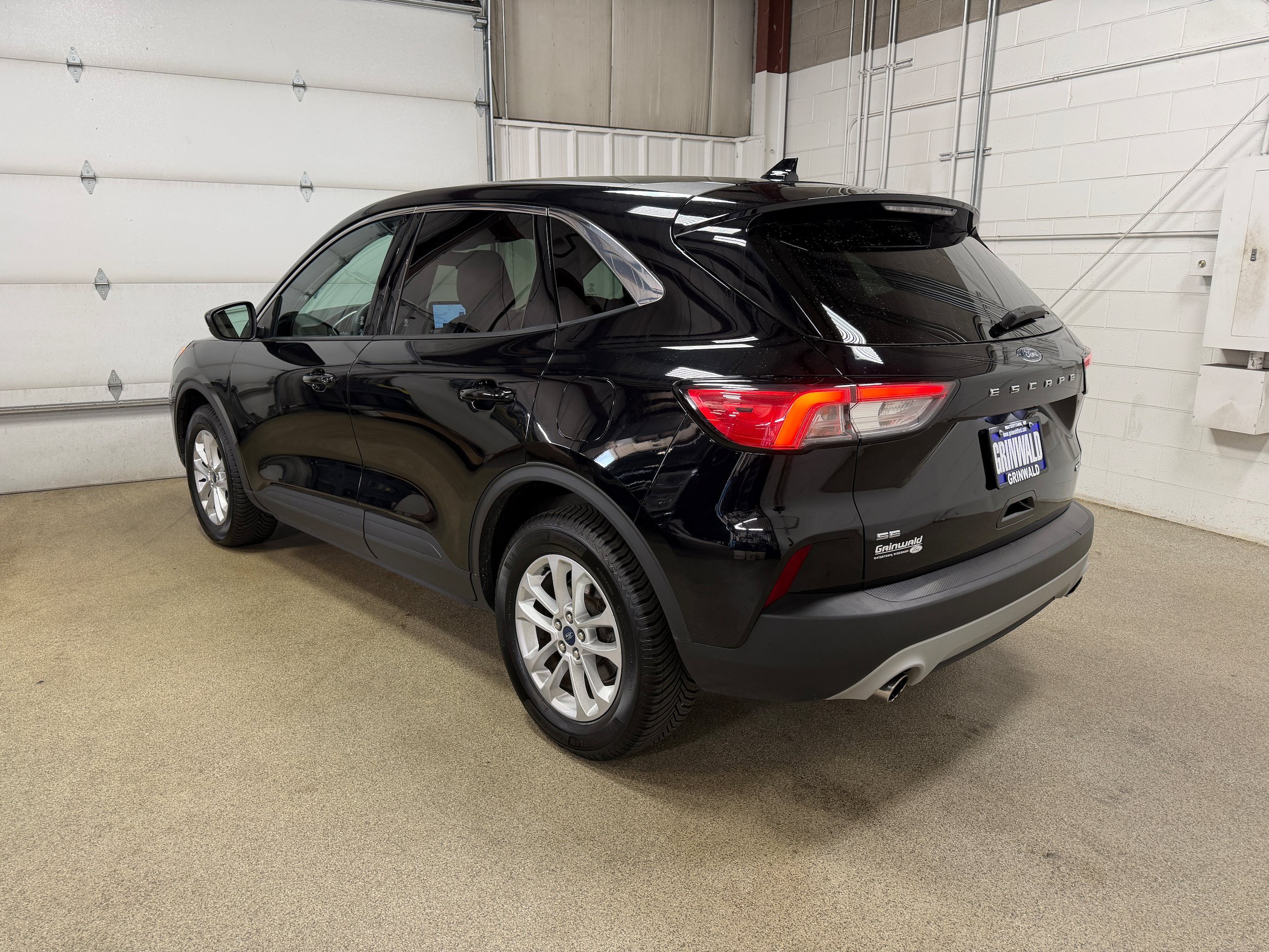 Certified 2020 Ford Escape SE AWD/4WD image 8