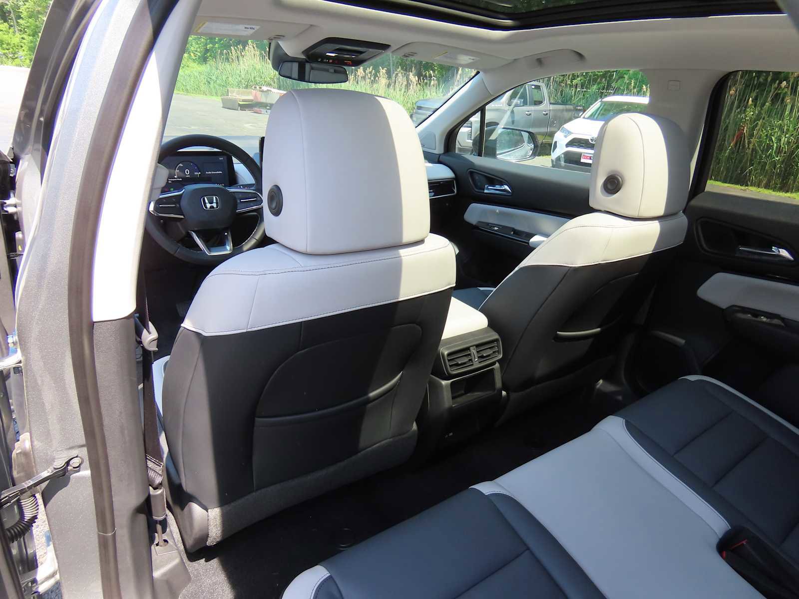 New 2026 Honda Prologue Touring image 14