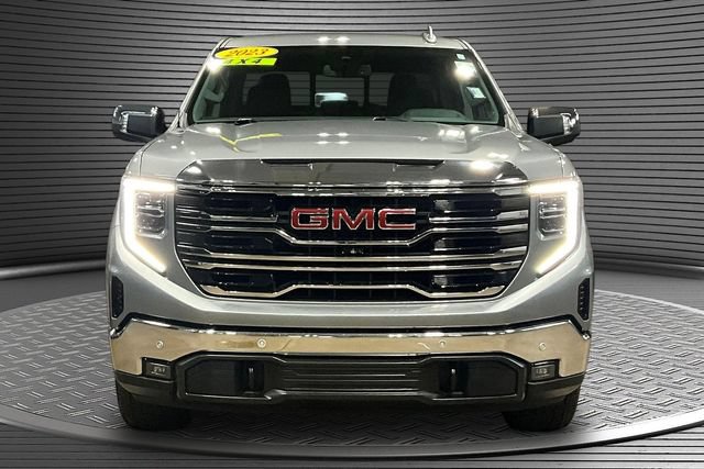 Used 2023 GMC Sierra 1500 SLT w/ SLT Premium Plus Package AWD/4WD image 2