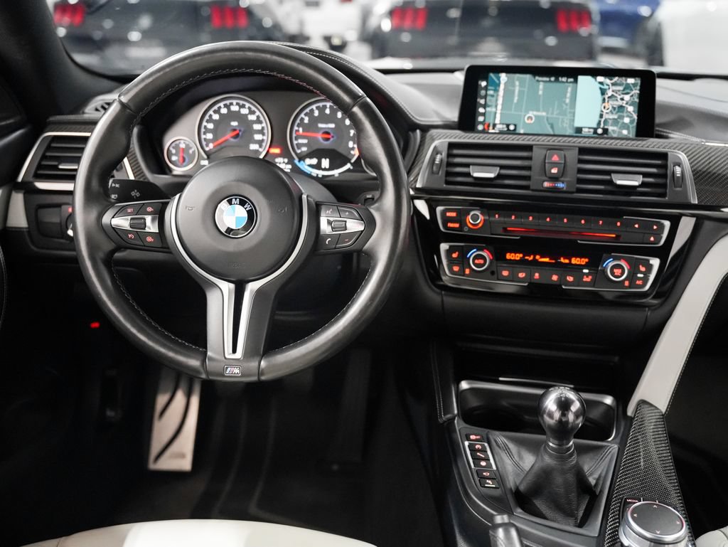 Used 2018 BMW M4 Coupe RWD image 13