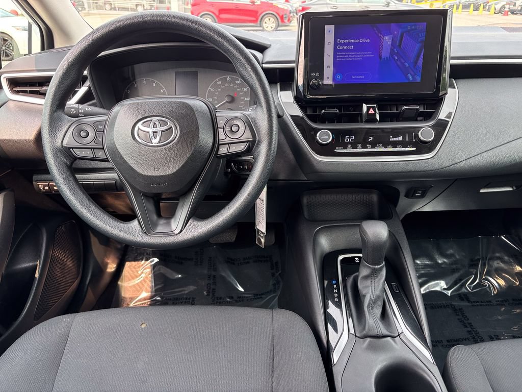 Used 2025 Toyota Corolla LE FWD image 19