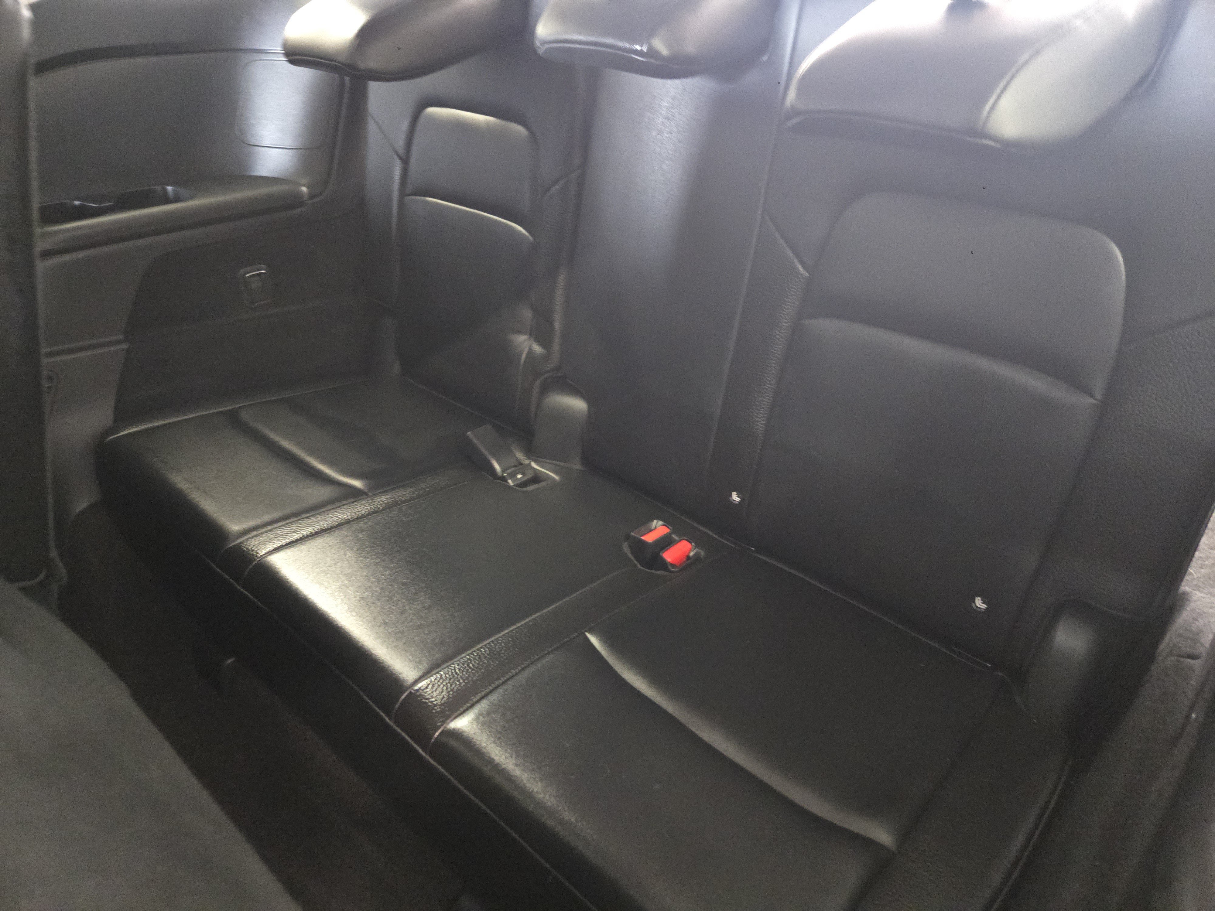 Used 2022 Nissan Pathfinder SL AWD/4WD image 29