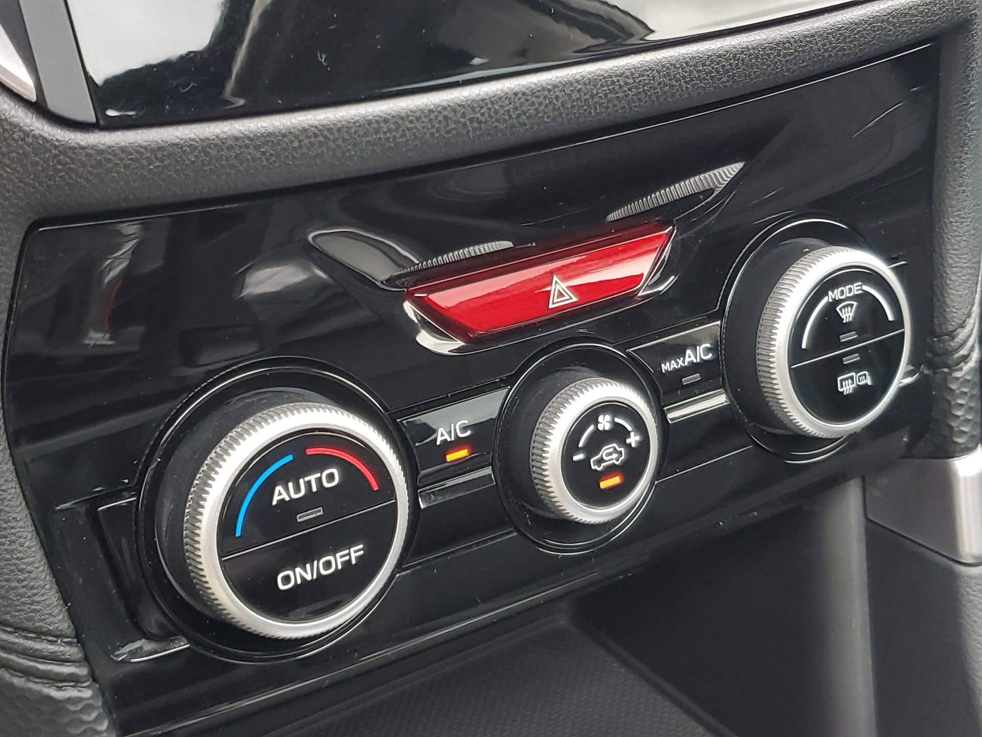 Used 2023 Subaru Forester Premium AWD/4WD image 30