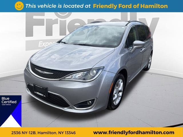 Used 2017 Chrysler Pacifica Touring-L w/ Tire & Wheel Group