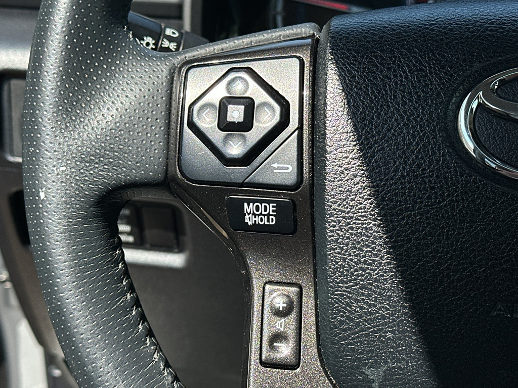 Used 2019 Toyota 4Runner TRD Off-Road Premium AWD/4WD image 14