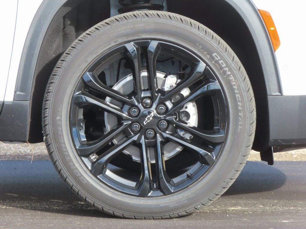 New 2026 Chevrolet Traverse LT w/ Enhanced Driving Package AWD/4WD image 16