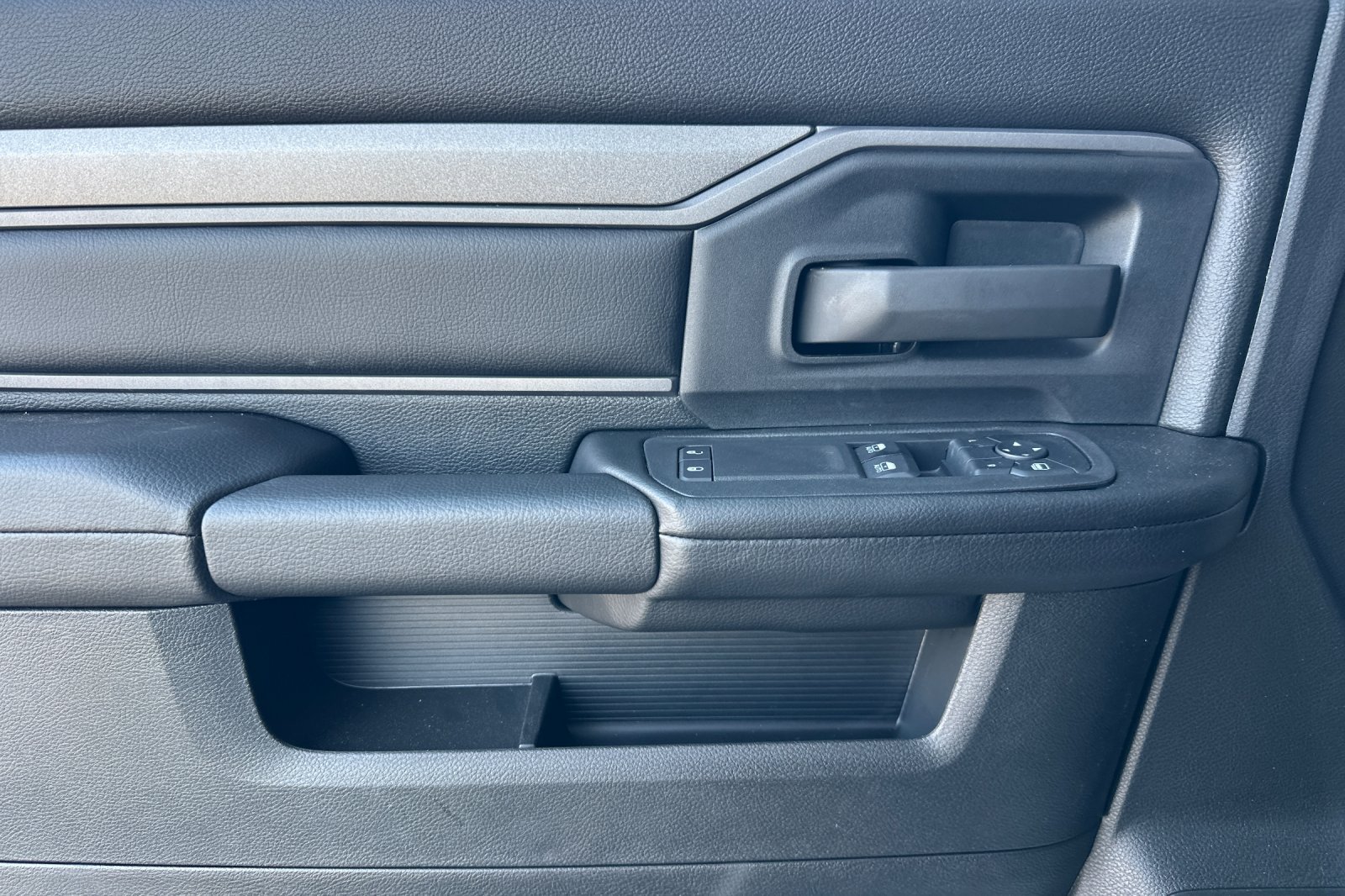 New 2025 RAM 5500 Tradesman AWD/4WD image 10