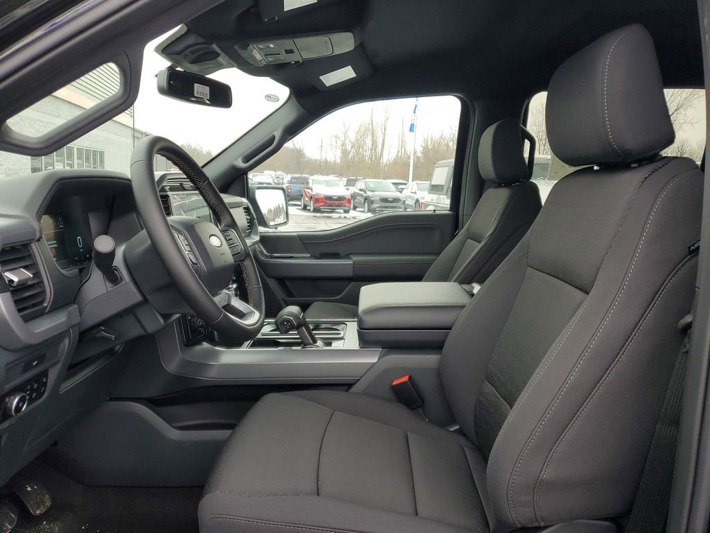 New 2026 Ford F150 XLT w/ Equipment Group 302A MID image 8