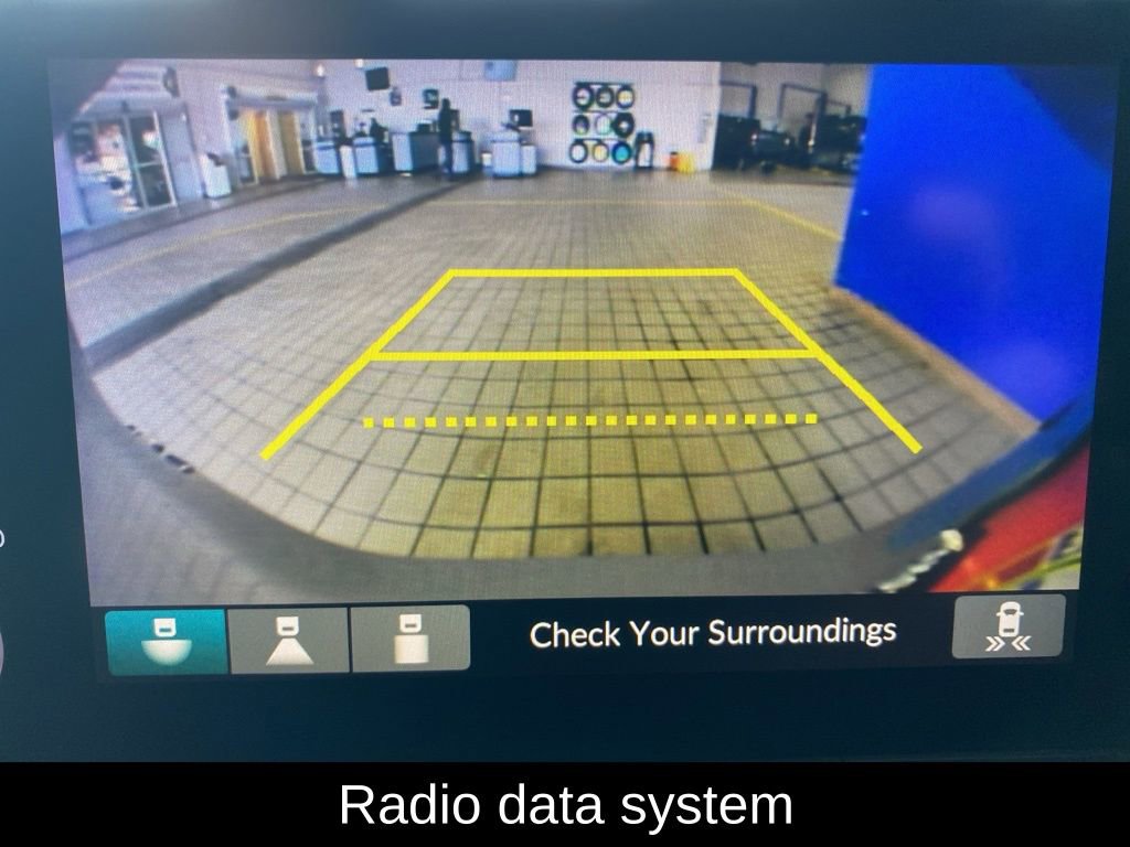 Used 2025 Honda HR-V Sport image 3