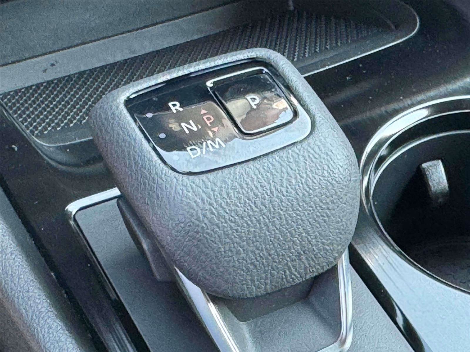 Used 2023 Nissan Rogue SV image 28