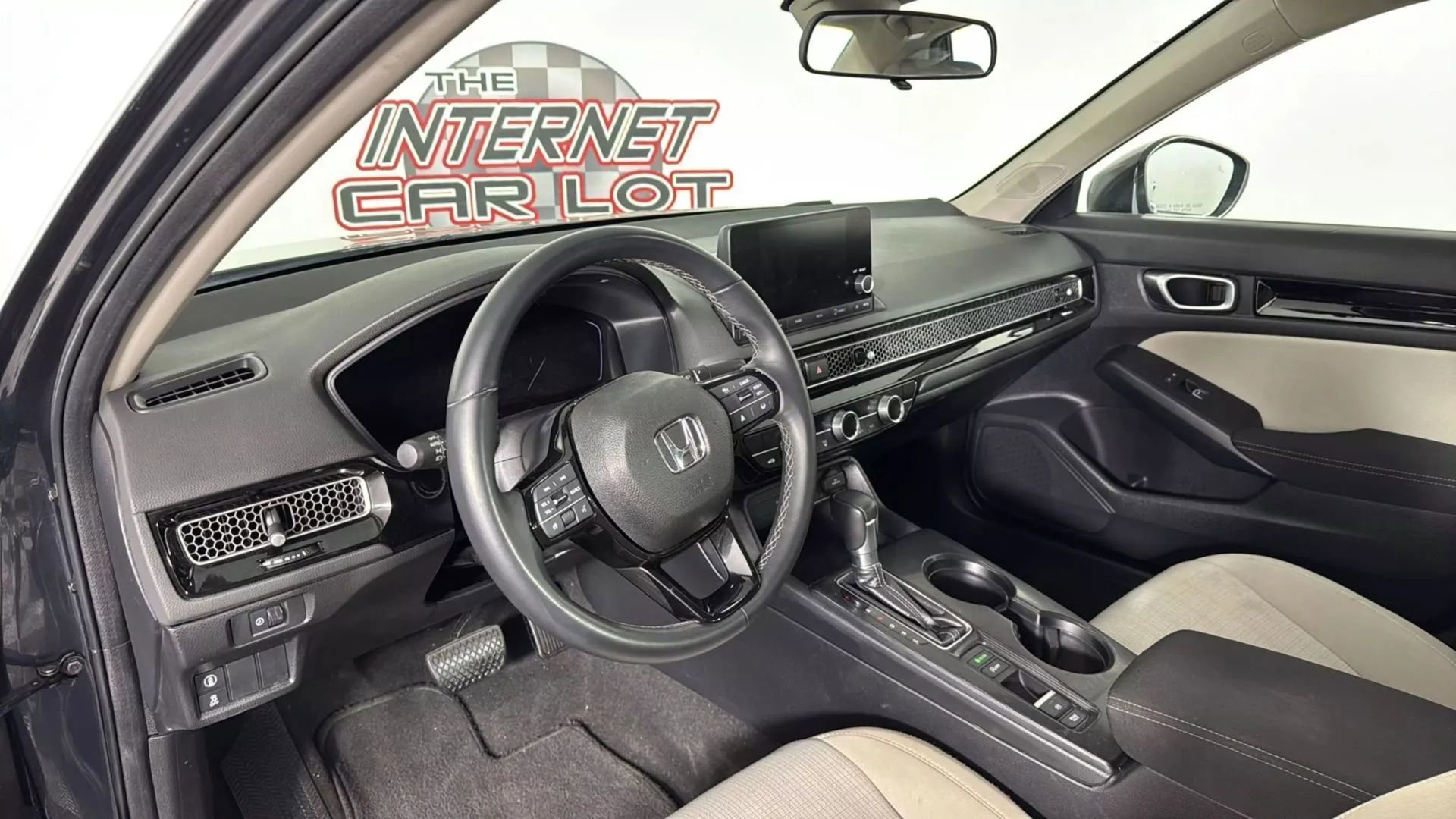 Used 2024 Honda Civic EX image 7