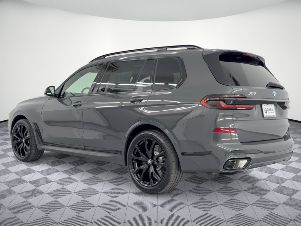 New 2027 BMW X7 xDrive40i w/ M Sport Package AWD/4WD image 3