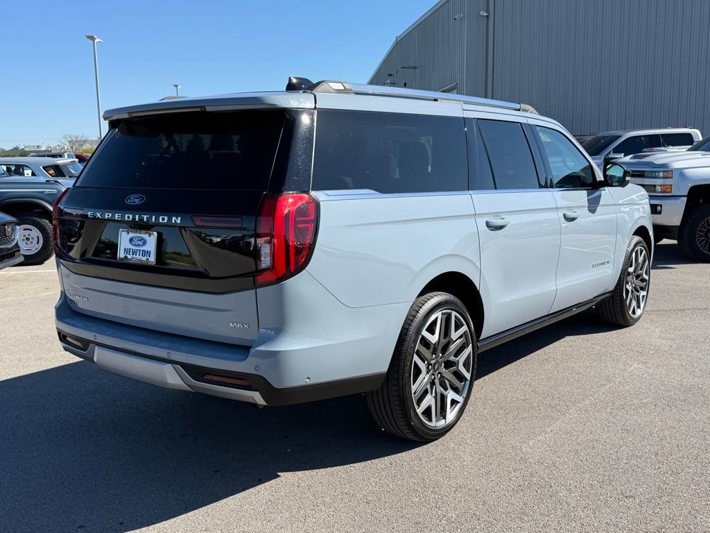 Used 2025 Ford Expedition Max Platinum w/ Platinum Ultimate Package AWD/4WD image 34