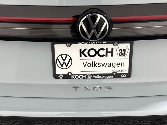 New 2026 Volkswagen Taos SE AWD/4WD image 13