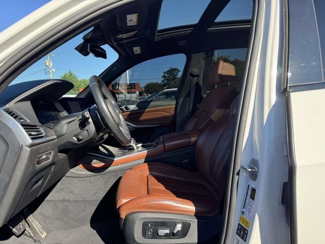 Used 2021 BMW X7 M50i AWD/4WD image 22