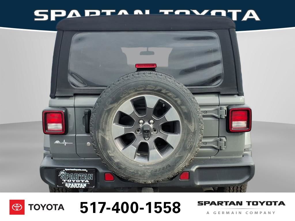 Used 2018 Jeep Wrangler Unlimited Sahara w/ Dual Top Group image 8