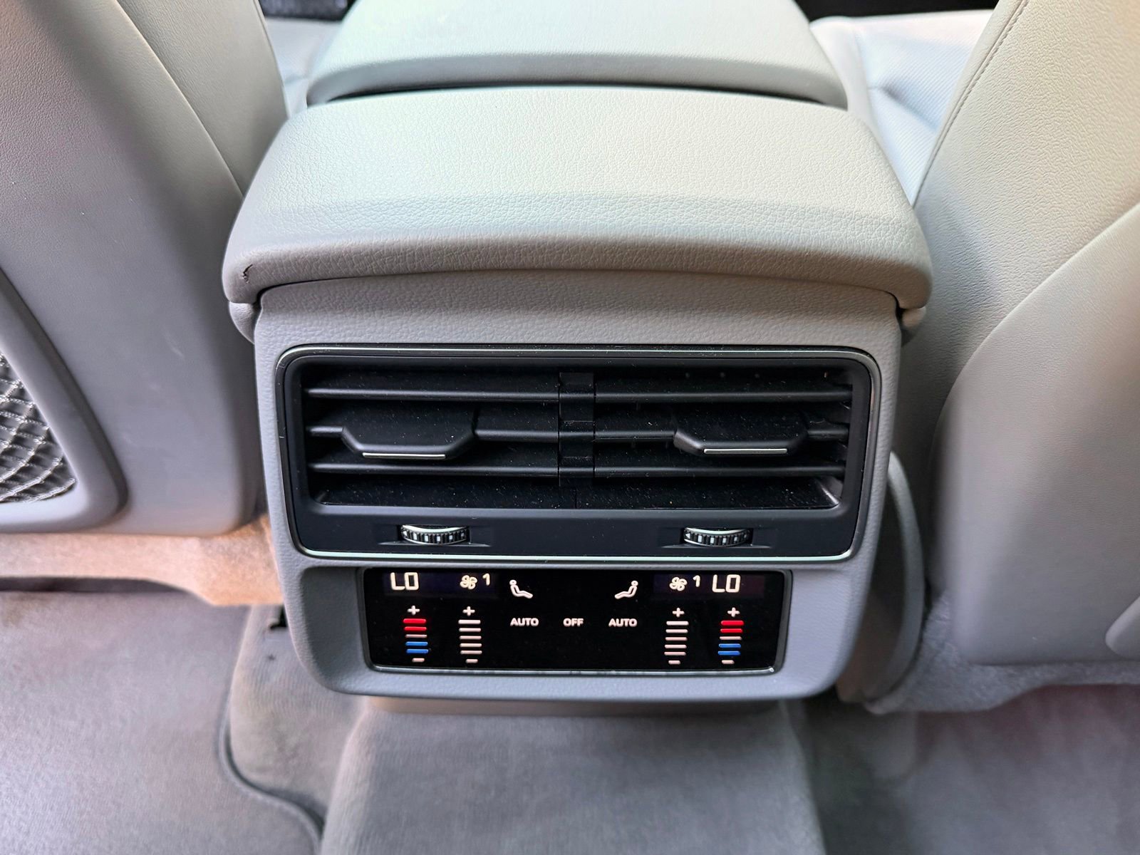 Used 2020 Audi Q7 3.0T Premium Plus AWD/4WD image 16