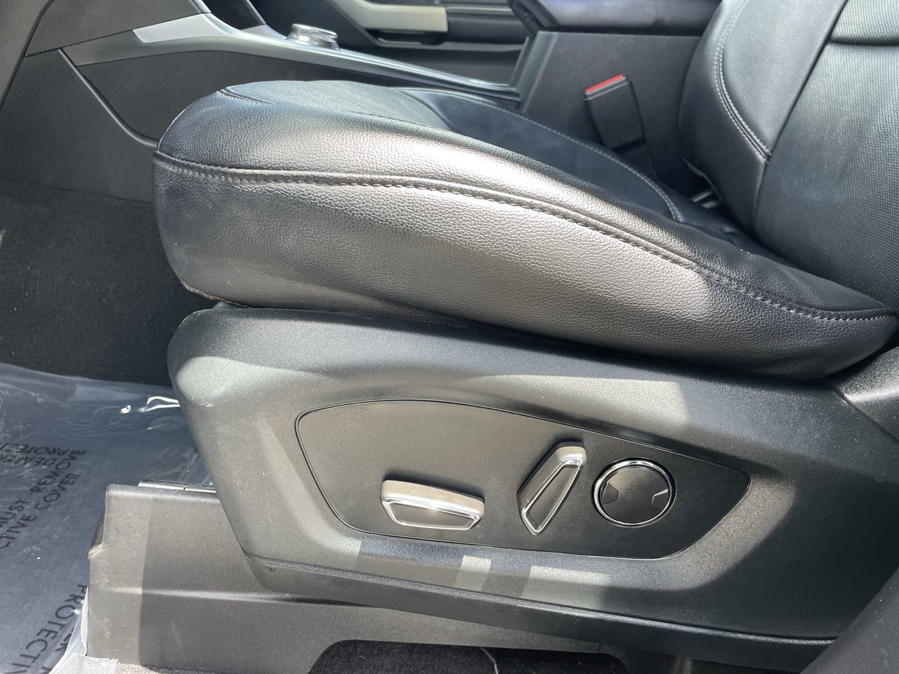 Used 2020 Ford Explorer Limited RWD image 21