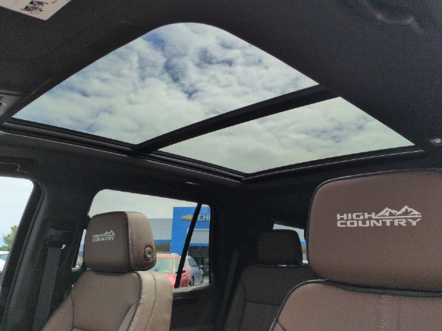 New 2026 Chevrolet Tahoe High Country AWD/4WD image 21