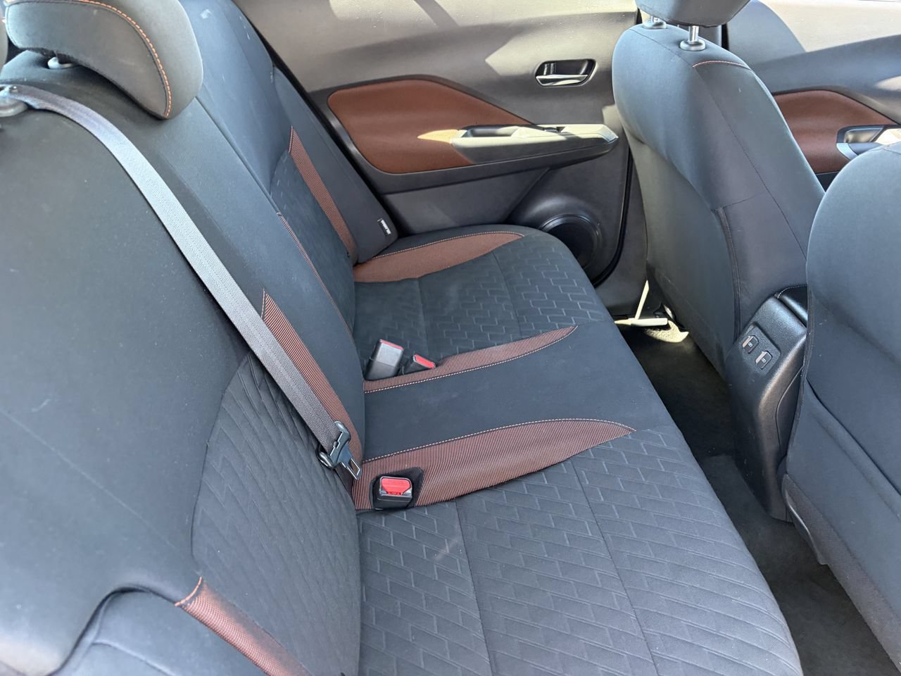 Used 2022 Nissan Kicks SR FWD image 12