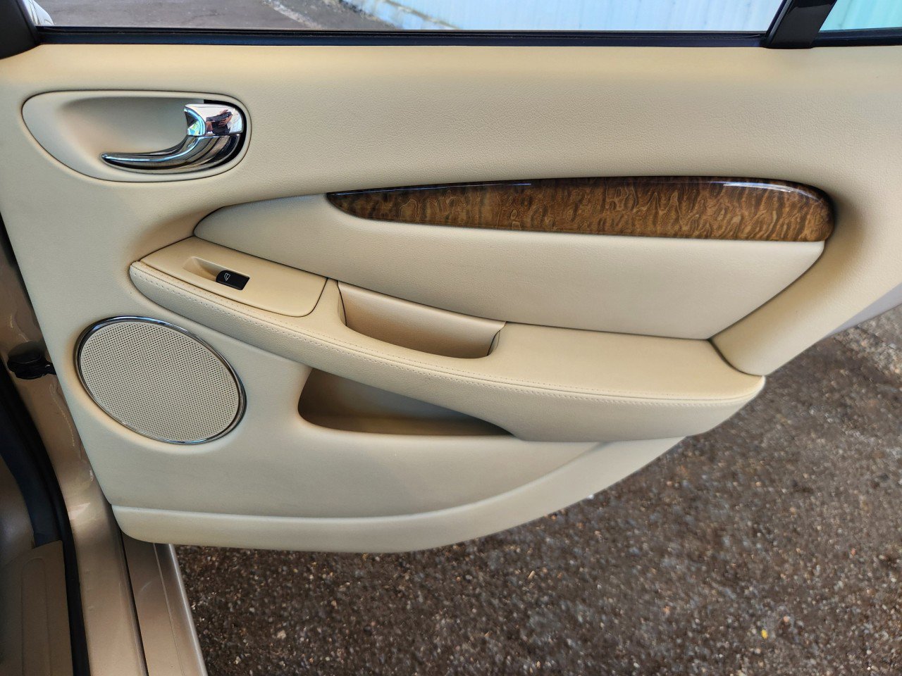 Used 2004 Jaguar X-TYPE 3.0 image 18