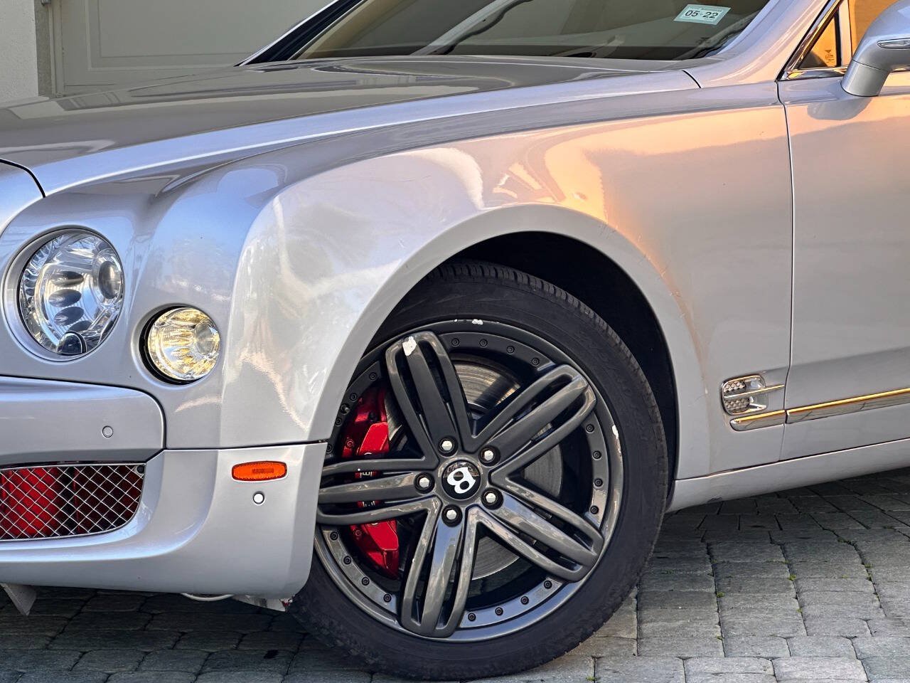 Used 2011 Bentley Mulsanne RWD image 3