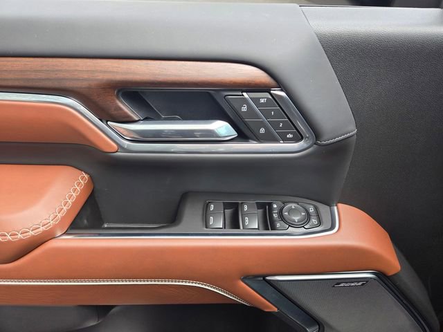 New 2026 GMC Sierra 2500 Denali Ultimate AWD/4WD image 13