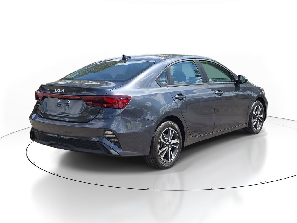 Certified 2023 Kia Forte LXS w/ LXS Technology Package FWD image 4