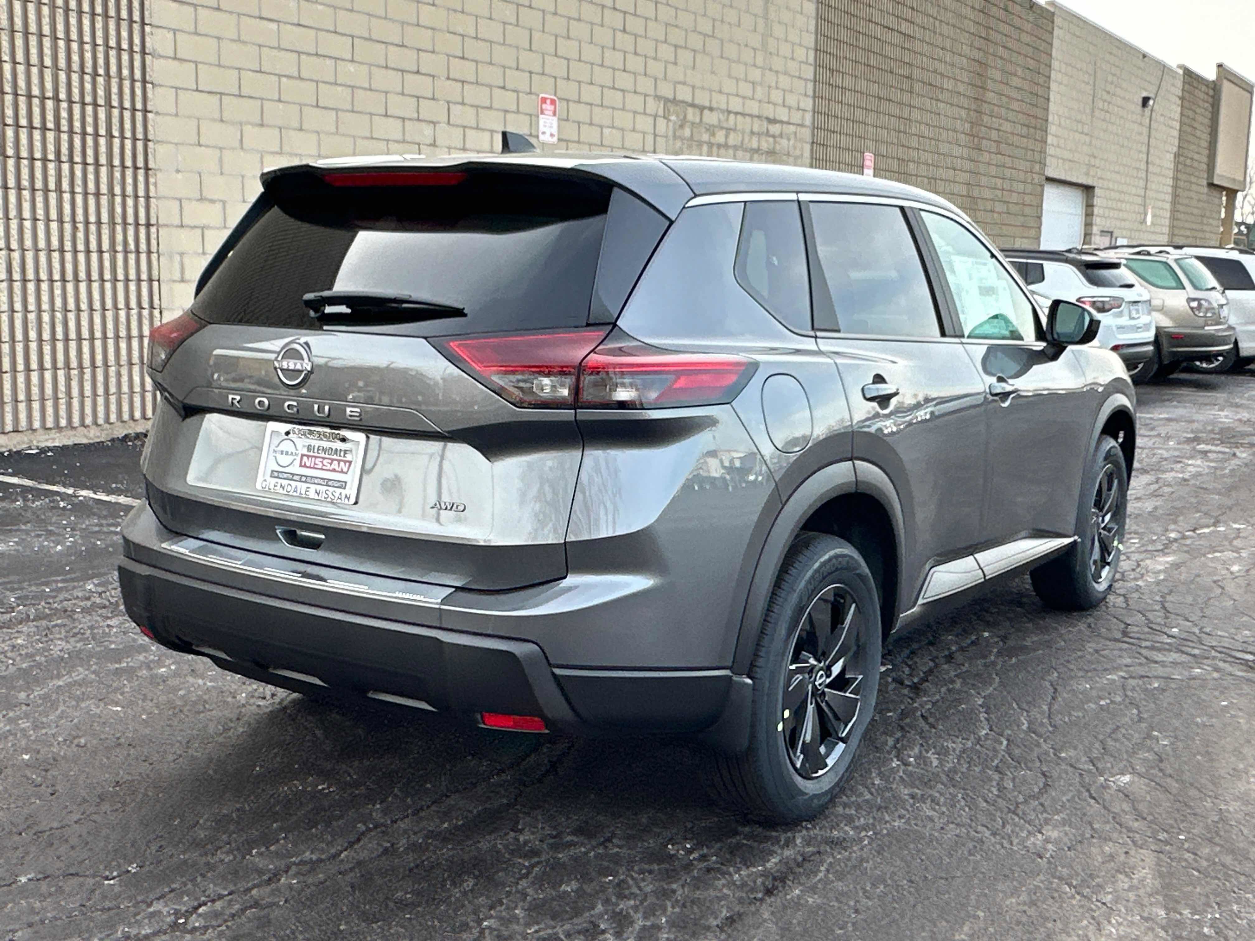 New 2026 Nissan Rogue SV AWD/4WD image 4