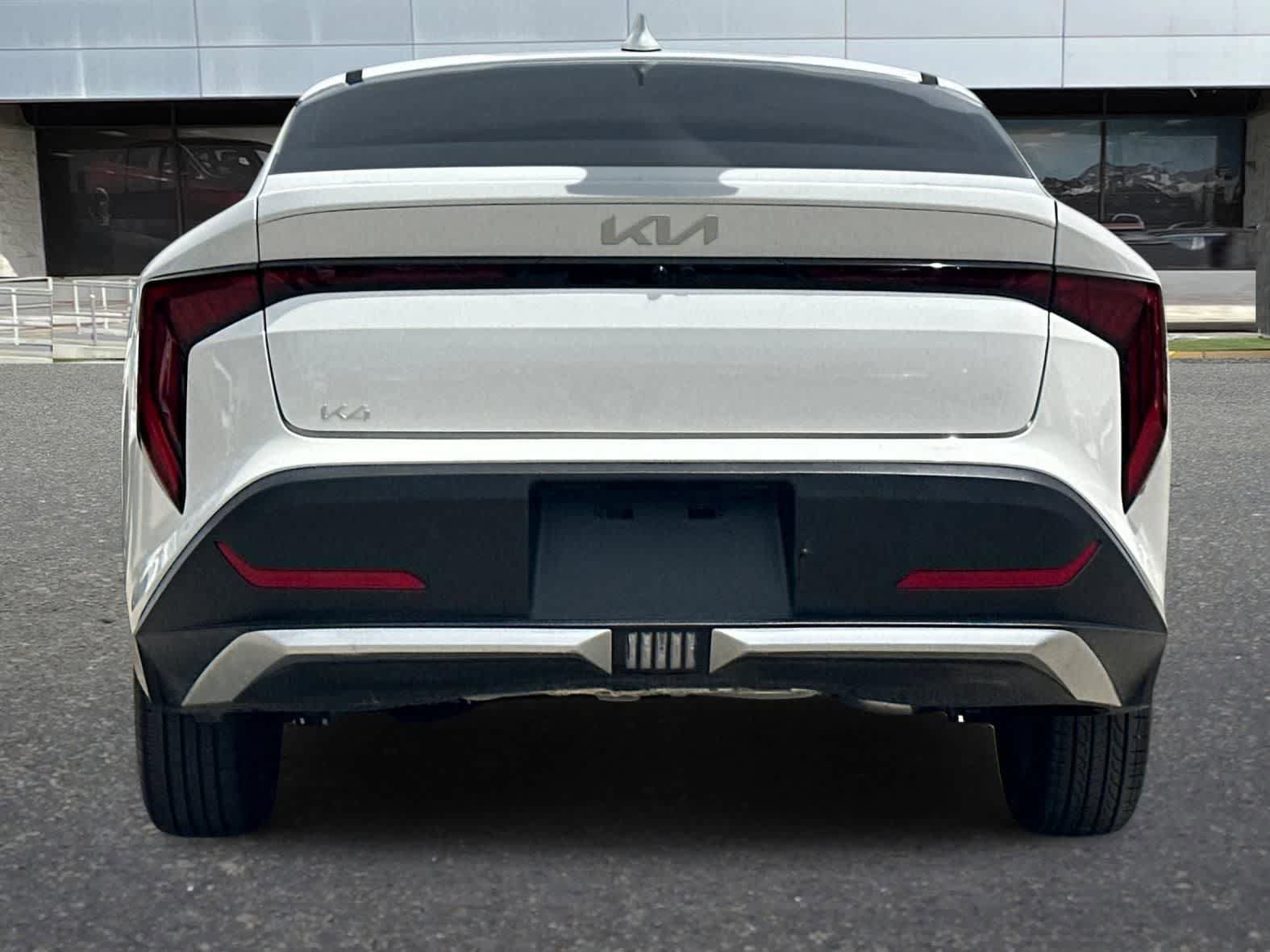 Used 2025 Kia K4 FWD image 8