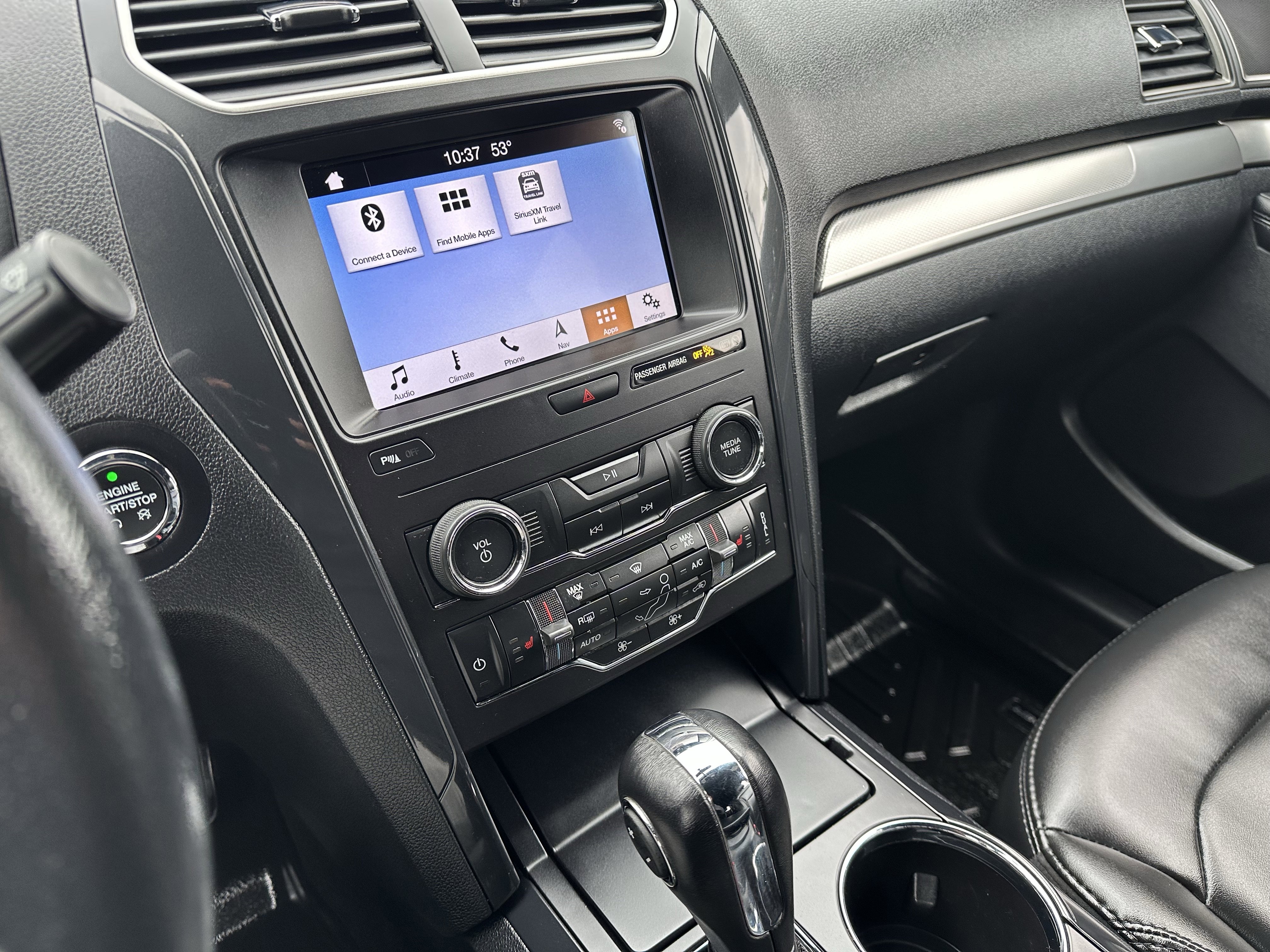 Used 2019 Ford Explorer XLT w/ Equipment Group 202A AWD/4WD image 18