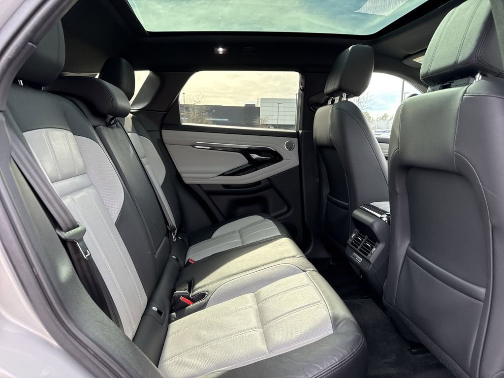 Used 2020 Land Rover Range Rover Evoque First Edition image 15