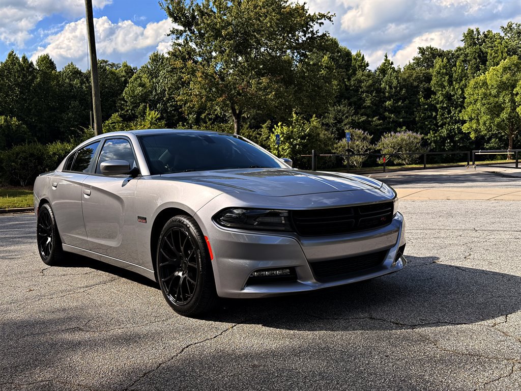 Used 2016 Dodge Charger R/T RWD image 3