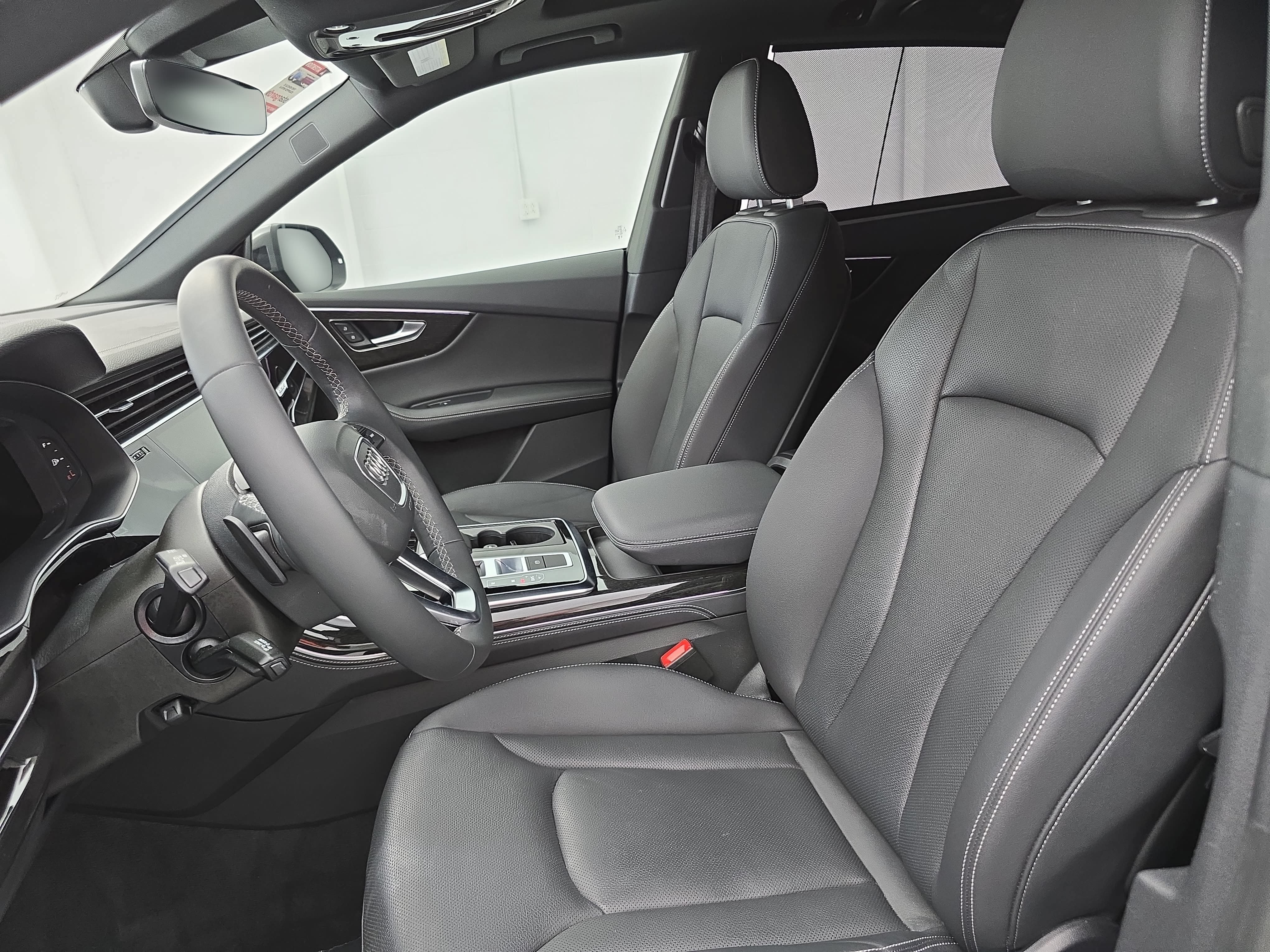 Used 2024 Audi Q8 Premium Plus AWD/4WD image 15