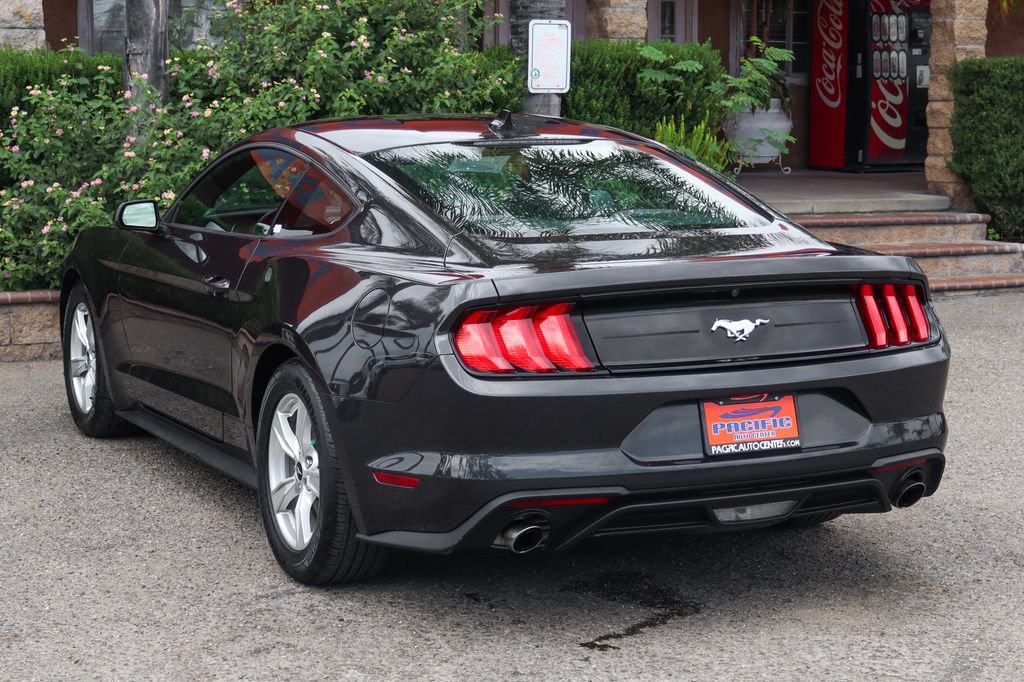 Used 2023 Ford Mustang Coupe RWD image 6