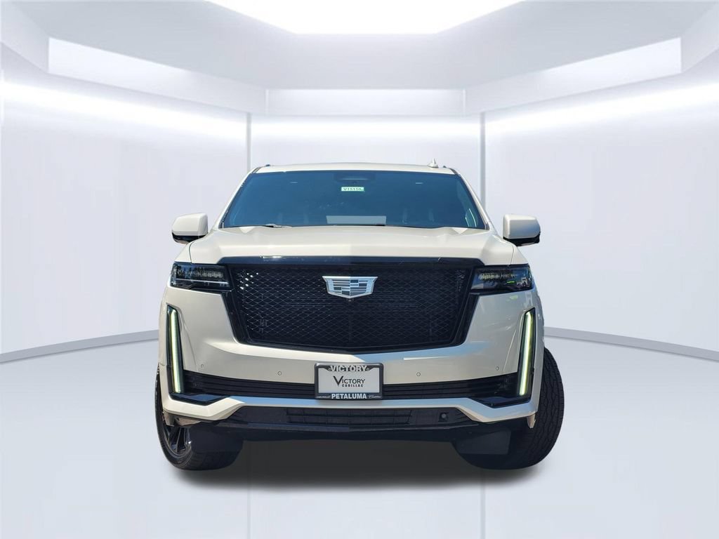 Used 2022 Cadillac Escalade Sport Platinum w/ LPO, ONYX Package AWD/4WD image 3