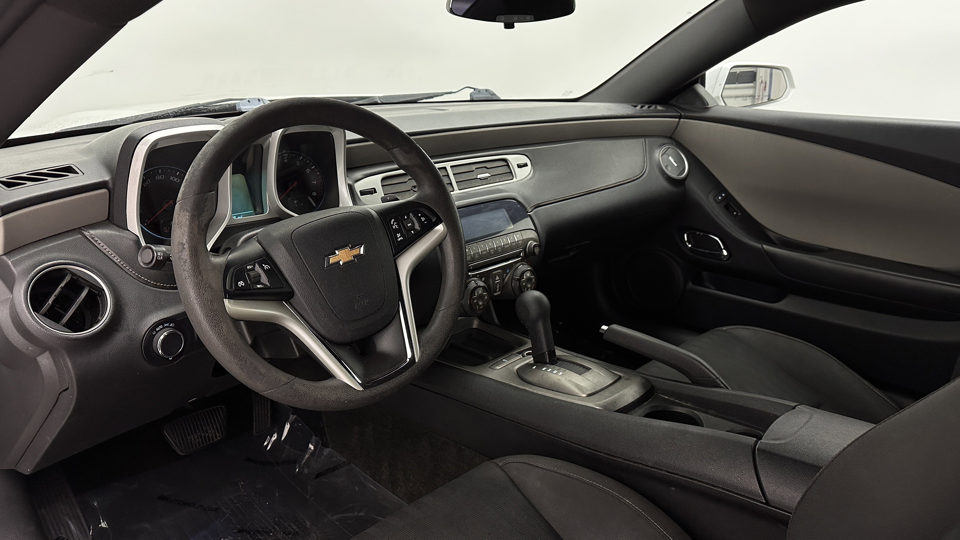 Used 2014 Chevrolet Camaro LS RWD image 8