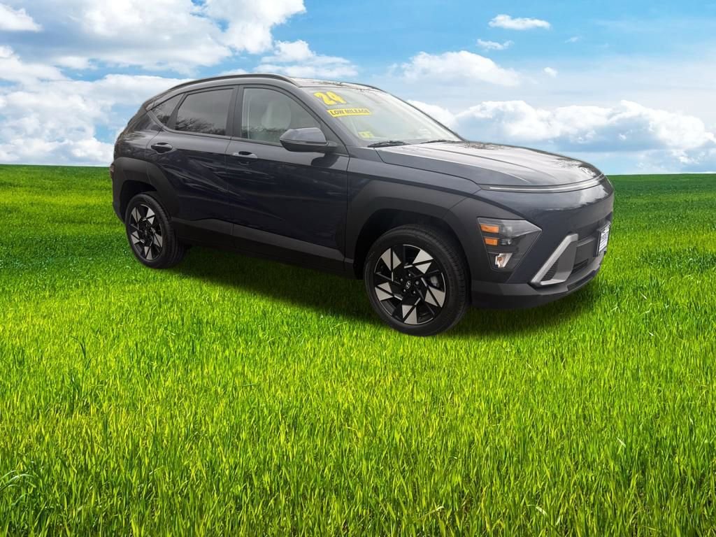 Used 2024 Hyundai Kona SEL w/ Convenience Package AWD/4WD image 3